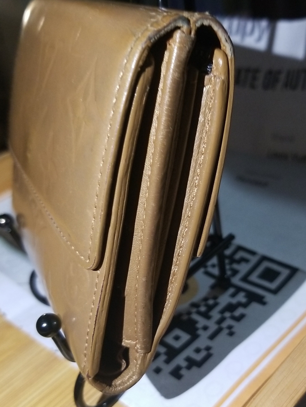 Louis Vuitton Vernis Matte Bifold w COA - Picture 4 of 15